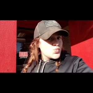 Meet your Posher, Gracie